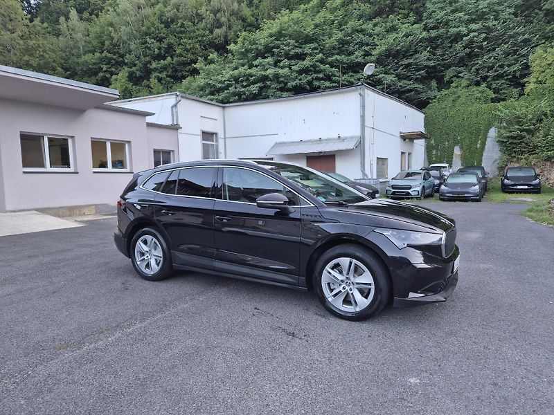 Škoda Enyaq 150kw, iV80 19ALU SOH 95% - fotka 3 z 47