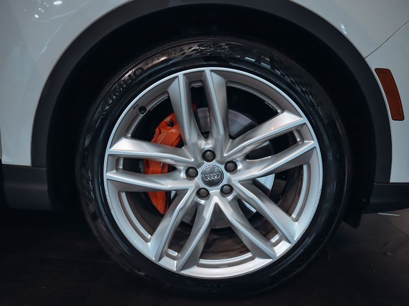 Audi Q7 3.0 245kw - fotka 29 z 29