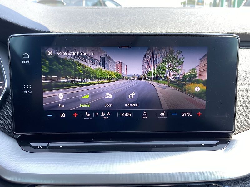 Škoda Octavia (2023) Combi 2.0 TDI DSG Style+ - fotka 15 z 33
