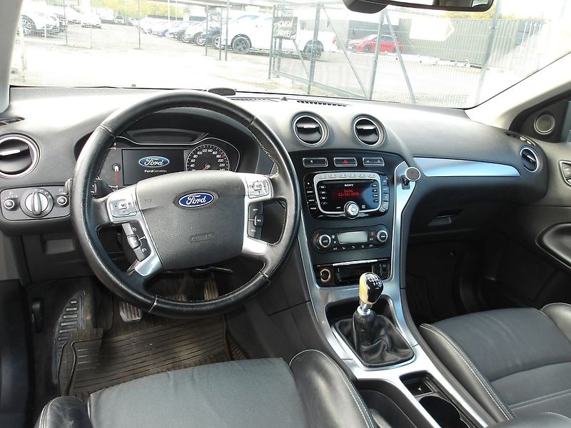 Ford Mondeo 2,0TDCi - fotka 20 z 25