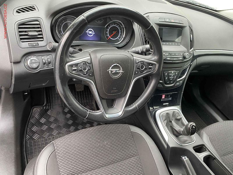 Opel Insignia (2017) 1.6CDTi, ČR, AC, tempo - fotka 13 z 17