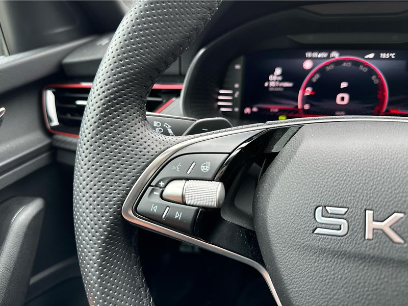 Škoda Scala Monte Carlo 1,0 TSI 85 kW 7-st - fotka 16 z 19