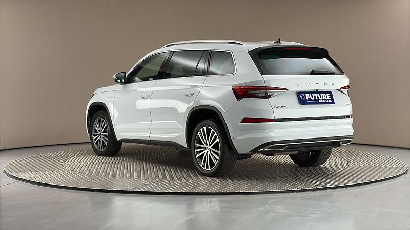 Škoda Kodiaq 2.0 TDI DSG 4x4 L&K - fotka 2 z 32