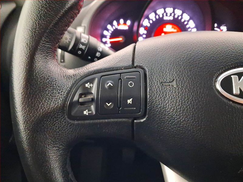 Kia Sportage (2011) 1.7 CRDi, Serv.kniha, Xenony - fotka 15 z 17