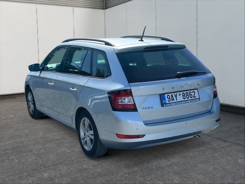 Škoda Fabia 1,0 TSI 70 Ambition - fotka 4 z 11