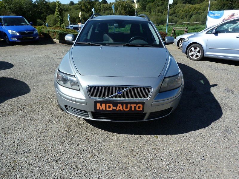 Volvo V50 1.6D 80kW - fotka 2 z 17