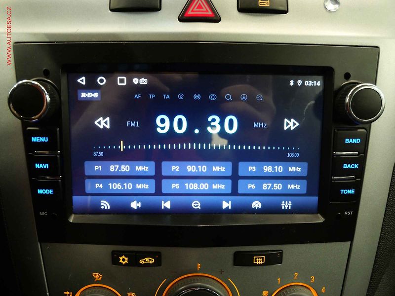 Opel Zafira (2012) 1.6i 7 míst, AC, park.asist - fotka 18 z 21
