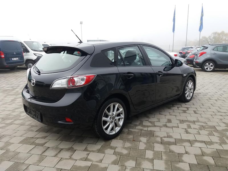 Mazda 3 1.6i,77kW,VÝHŘEV.SEDA+ČEL.SKLO - fotka 4 z 23
