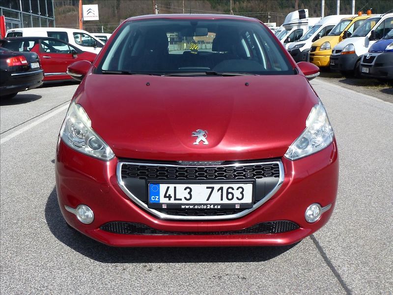 Peugeot 208 1,4 VTi Access 95k MAN5  Lucif - fotka 3 z 44