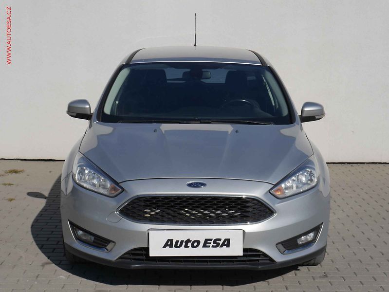 Ford Focus (2015) 1.5 TDCi, ČR, AC, temp - fotka 2 z 20