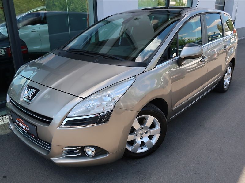Peugeot 5008 2,0 HDi,110kW,NovéČR,7míst - fotka 1 z 31