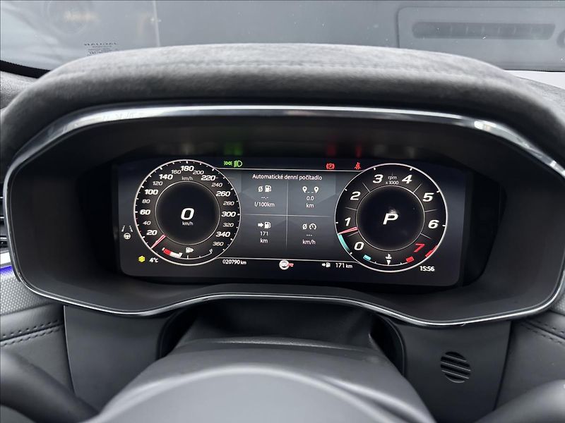 Jaguar F-Pace 5,0 P550 SVR AWD ZÁRUKA - fotka 18 z 36