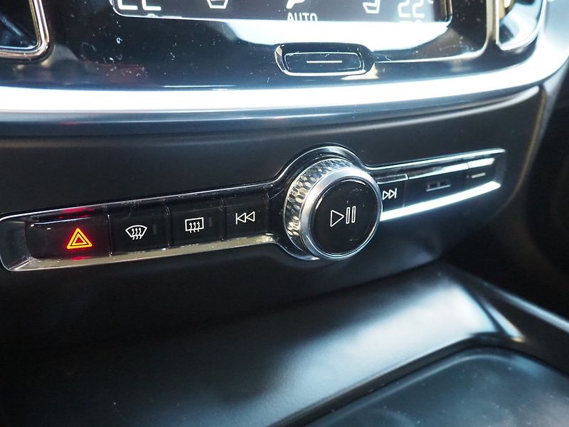 Volvo V60 (2019) 2.0 D3 momentum, nové rozvody - fotka 36 z 42