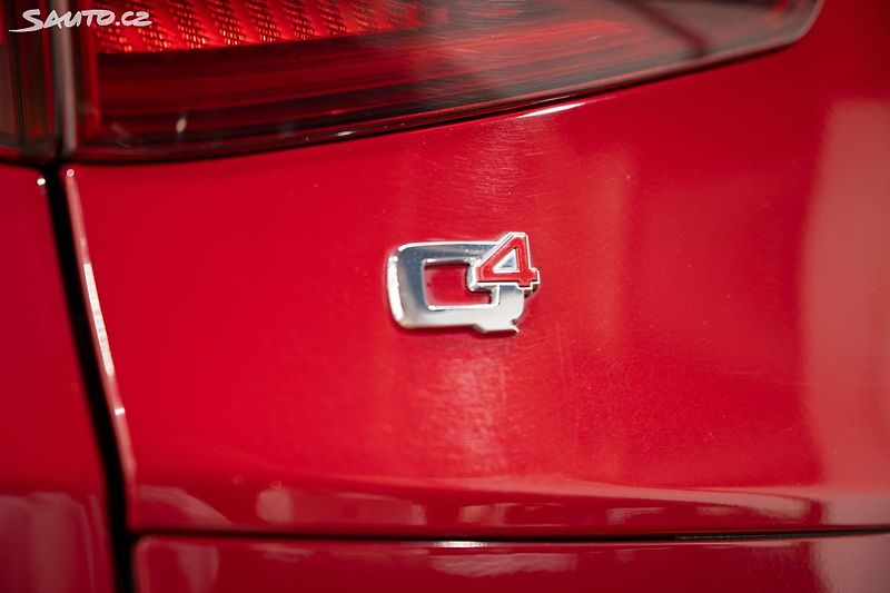 Alfa Romeo Stelvio Q4 2.2 JTD 154 kW - fotka 31 z 36