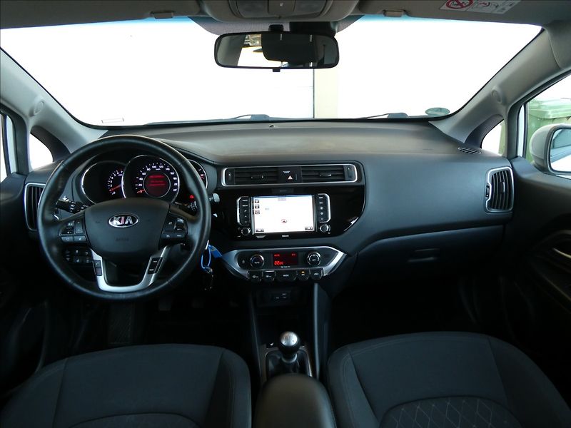 Kia Rio 1,2 i 62kW serviska, NAVI - fotka 27 z 44