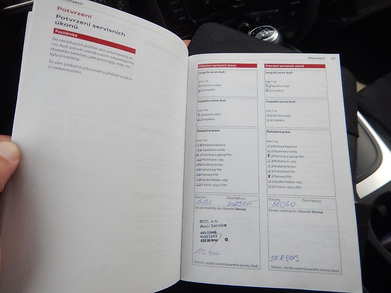 Audi A5 2.0 TDI, MANUÁL, DIGIKLIMA - fotka 27 z 29