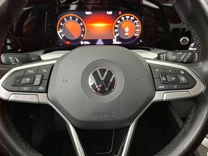 Volkswagen Golf (2021) Life 1.5 TSI, Serv.kniha - fotka 17 z 19