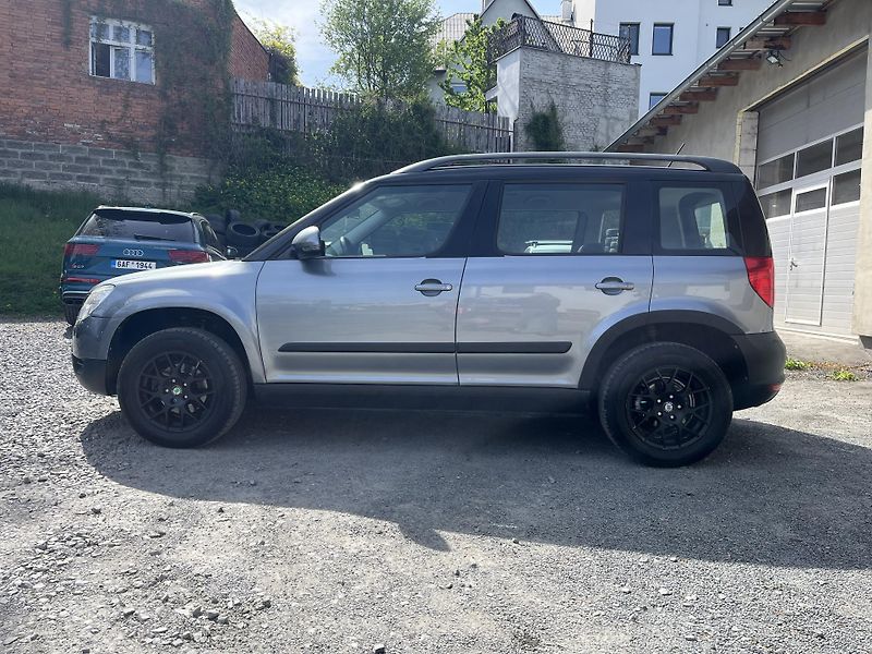 Škoda Yeti (2013) 1,6 TDi 77 Kw BLACK EDITION - fotka 8 z 17
