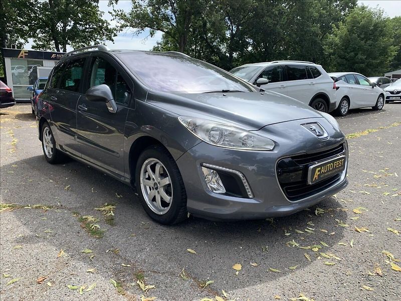 Peugeot 308 1,6 HDI  SW 7.MÍST - fotka 3 z 18