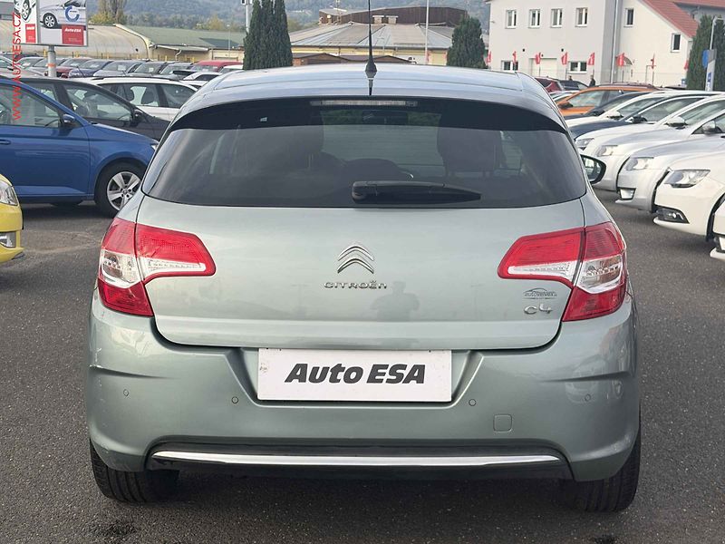 Citroën C4 (2013) 1.6i - fotka 5 z 15
