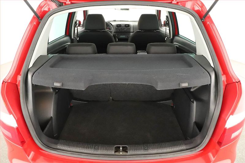 Škoda Fabia (2010) 1.2 TSI, Serv.kniha - fotka 11 z 11