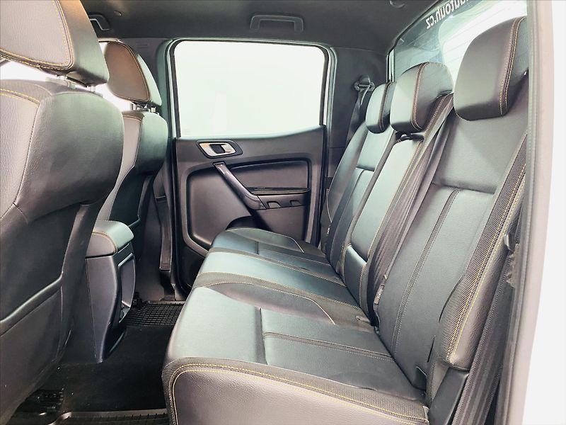Ford Ranger 2,0 EcoBlue 4x4 D.Cab Wildtrak - fotka 6 z 27