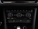 Volkswagen Touran (2022) Active 2.0 TDI, Automat - náhled 12