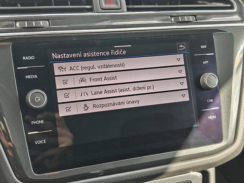 Volkswagen Tiguan Life 6G 1,5TSi - fotka 16 z 22