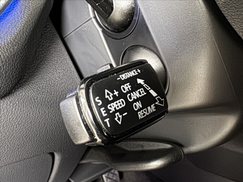 Škoda Octavia 2,0 TDi  DSG Tour Virtual LED - fotka 23 z 45