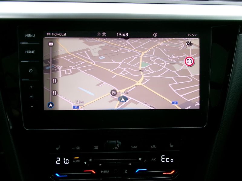 Volkswagen Arteon Shooting Brake (2023) 1,4TSI E-hybrid R-Line WEBASTO - fotka 29 z 62