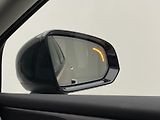 Volvo V60 T6 AWD PLUG-IN DARK REZERVACE - náhled 32