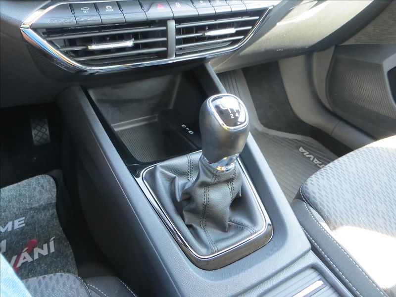 Škoda Octavia 2,0 TDI Style ČR - fotka 15 z 29