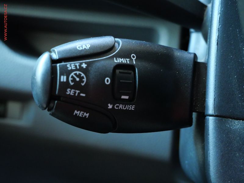 Opel Vivaro (2021) 1.5CDTi L2, 2.maj,ČR, AC - fotka 13 z 17