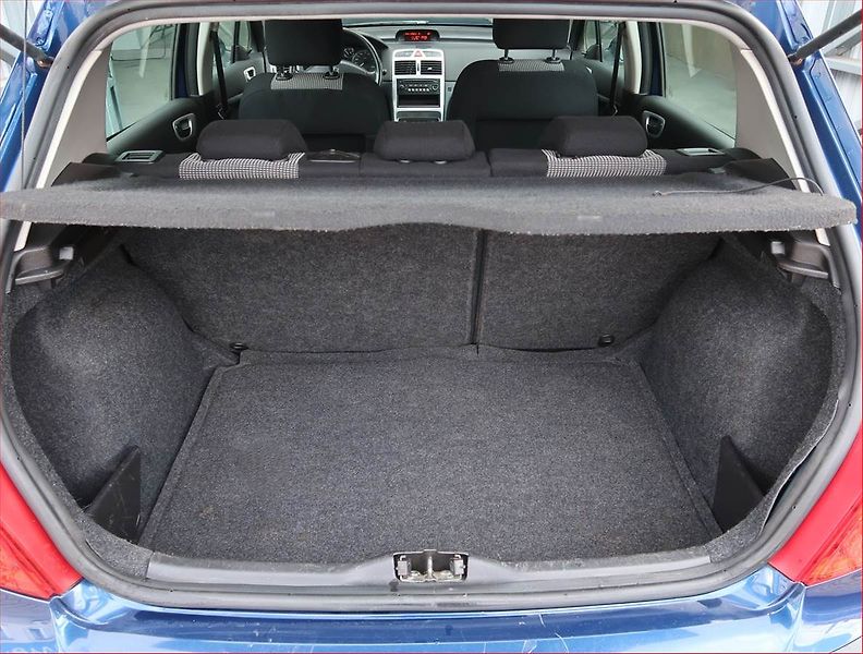 Peugeot 307 (2005) 1.4 16V, po STK, Tažné, Klima - fotka 13 z 14