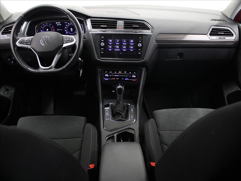 Volkswagen Tiguan Allspace 1,5 TSi 110kW DSG Life 1.maj. - fotka 8 z 23