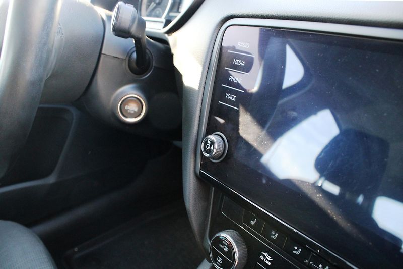 Škoda Octavia (2019) 1,5TSI STYLE LED KLIMA KAMERA - fotka 25 z 28