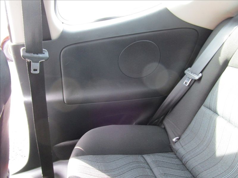 Peugeot 207 1.4i 54kW - fotka 25 z 35