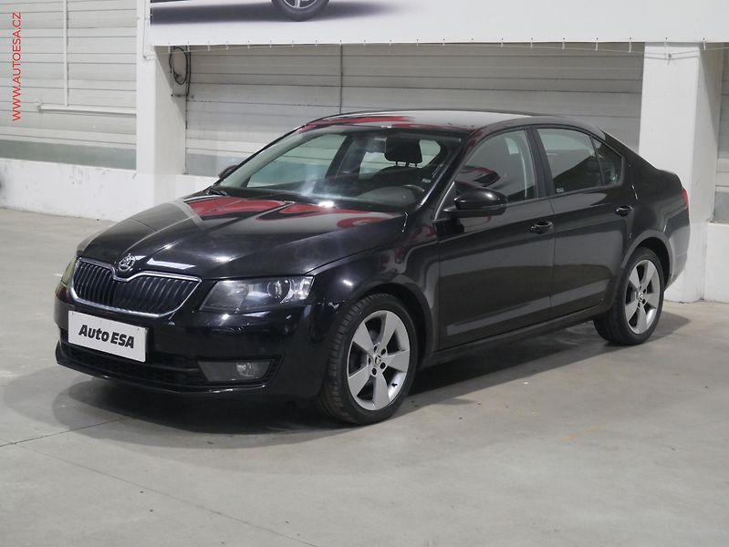 Škoda Octavia (2014) 1.6 TDi, ČR, Elegance, STK2 - fotka 3 z 18