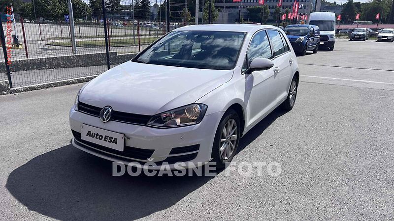 Volkswagen Golf (2013) 1.2 TSI, 2.maj,ČR, servis - fotka 1 z 3