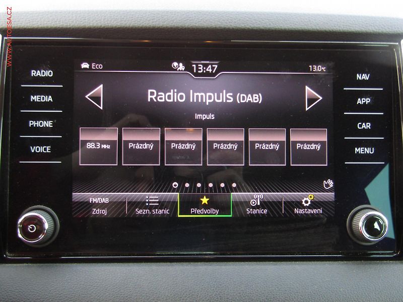 Škoda Karoq (2022) 1.5 TSi, 1.maj,ČR, DSG, navi - fotka 16 z 23