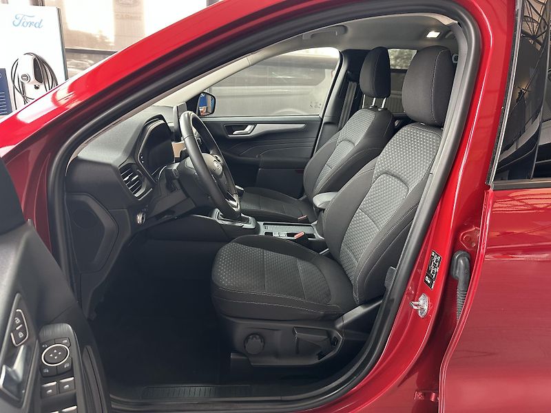 Ford Kuga Business 1.5 EB 120k man.  - fotka 8 z 24