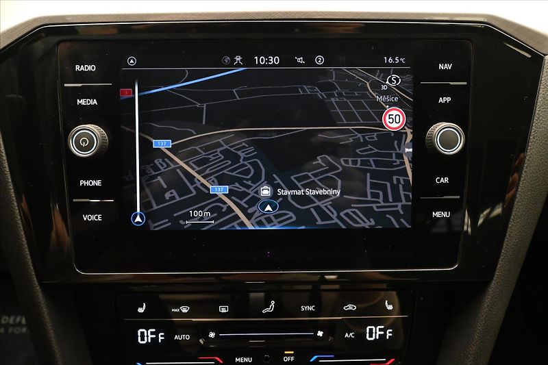 Volkswagen Passat 2,0 TDI 110 kW DSG Business Zá - fotka 20 z 33
