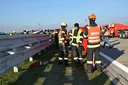 Cvičení, které mělo prověřit všechny složky Integrovaného záchranného systému při hromadné nehodě, se konalo ve středu dopoledne na nově postavené D1 u Přerova.