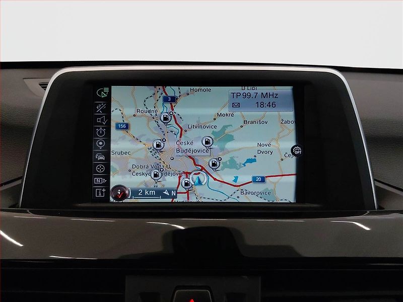 BMW X1 (2016) Premium sDrive18d, Automat - fotka 13 z 17