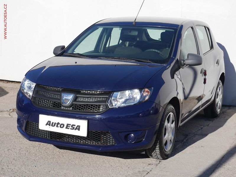 Dacia Sandero (2013) 1.2i, ČR, STK12/27 - fotka 3 z 15
