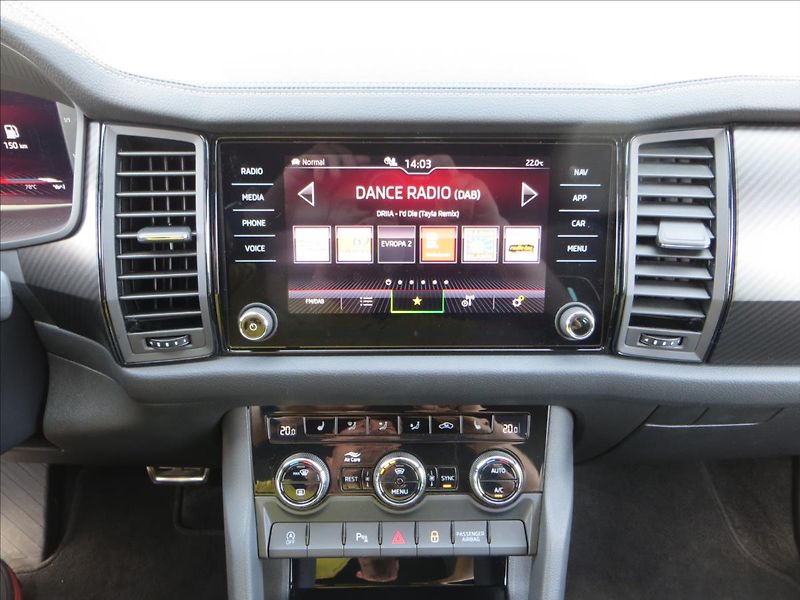 Škoda Kodiaq 2,0 TDI Sportline DSG Matrix - fotka 21 z 34