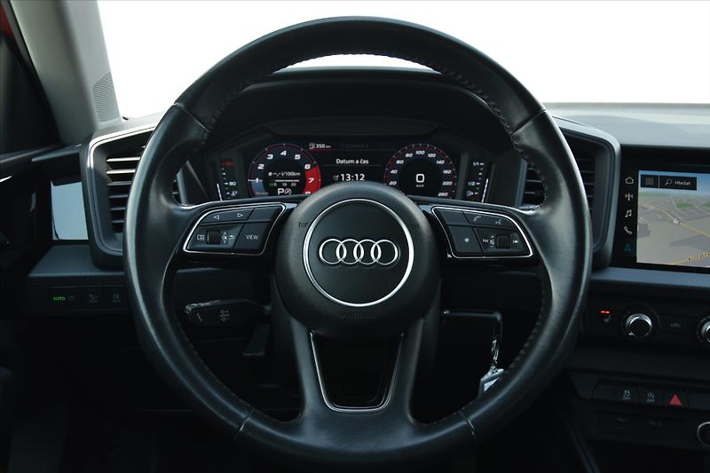 Audi A1 1.0 TFSI 85kW DPH ČR SERVIS.KN - fotka 14 z 23