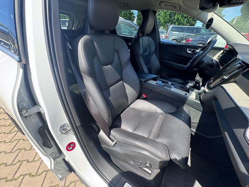 Volvo XC60 (2017) 2,0D 177KW POLESTAR BEZ AD BLU - fotka 39 z 49