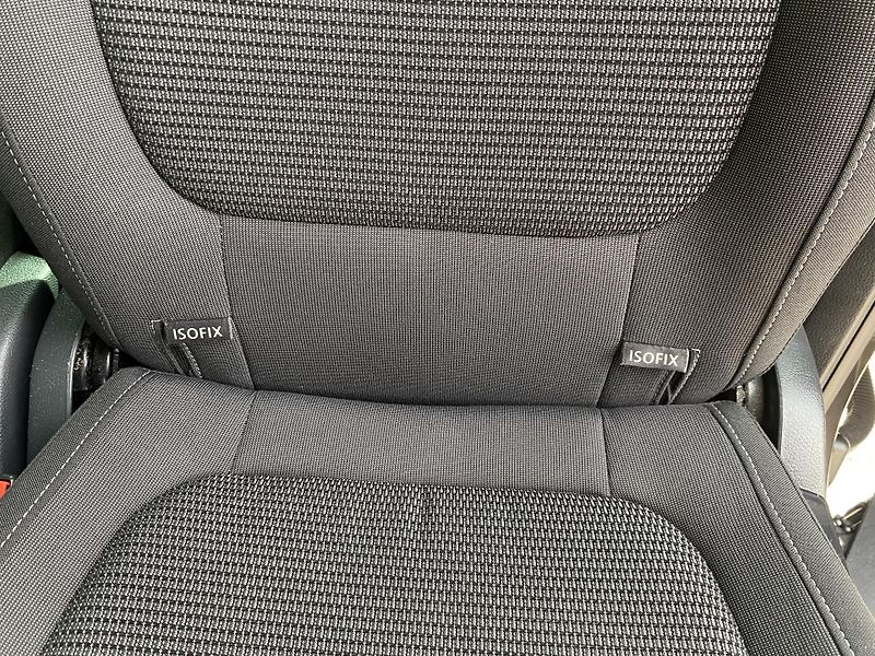 Volkswagen Sharan 1.4 TSI 110kW-7MÍST-NAVI-TAŽNÉ - fotka 27 z 39