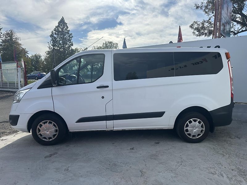 Ford Transit Custom (2018) 2.0TDCi 77kW 9 míst - fotka 5 z 25